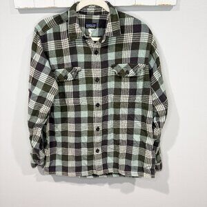 Patagonia Men’s Fjord Flannel Shirt Green Gray White Plaid Organic Cotton